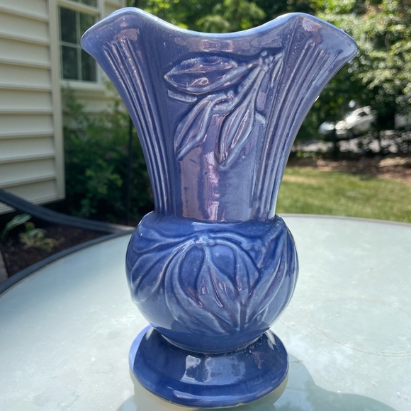 Vintage Made in USA Pottery Vase Floral Pattern - Picture 1 of 8